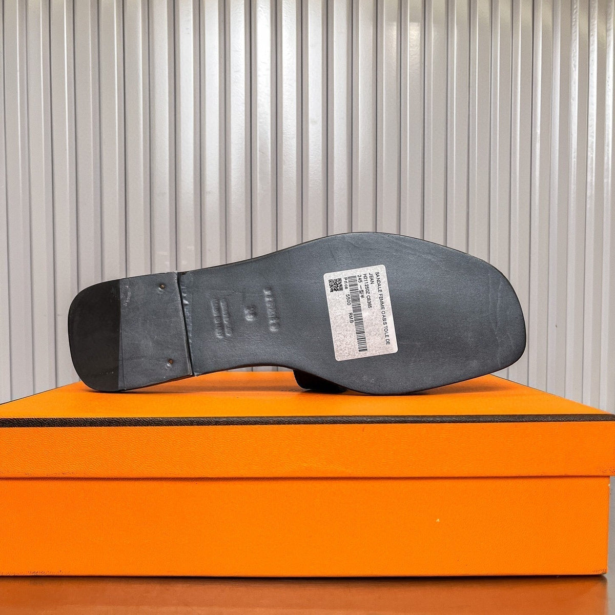 HERMES 0RAN SANDAL IN DARK BLUE CALFSKIN
