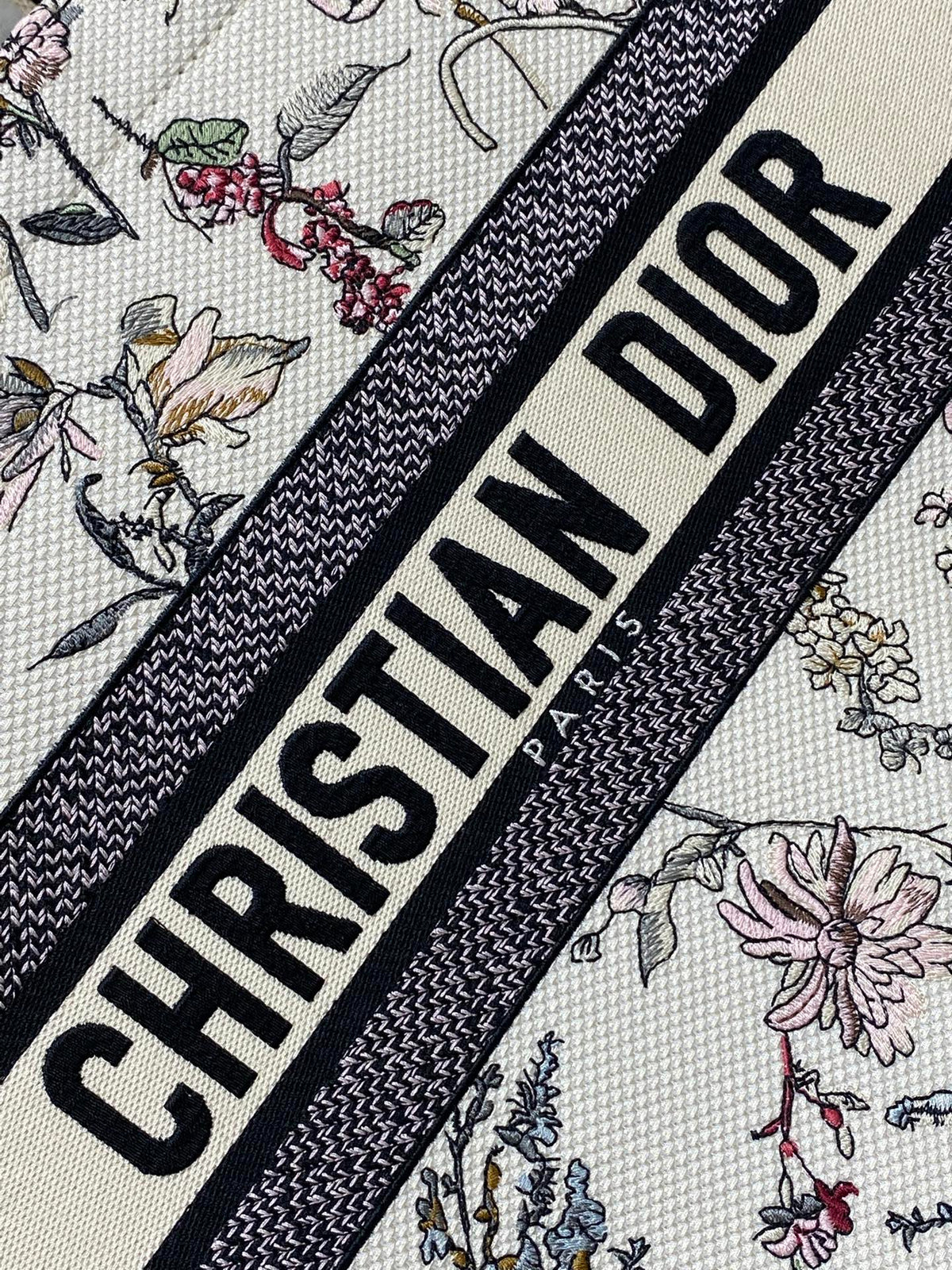 DIOR 25S MEDIUM BOOK TOTE 36 IN BEIGE CANVAS MILLEFIORI EMBROIDERY
