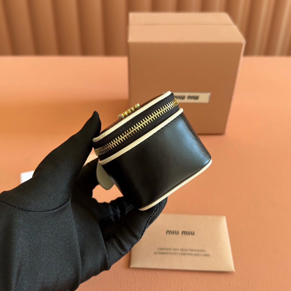 MIUMIU 26S EARPHONE CASE 6 IN BLACK CALFSKIN GOLD HARDWARE