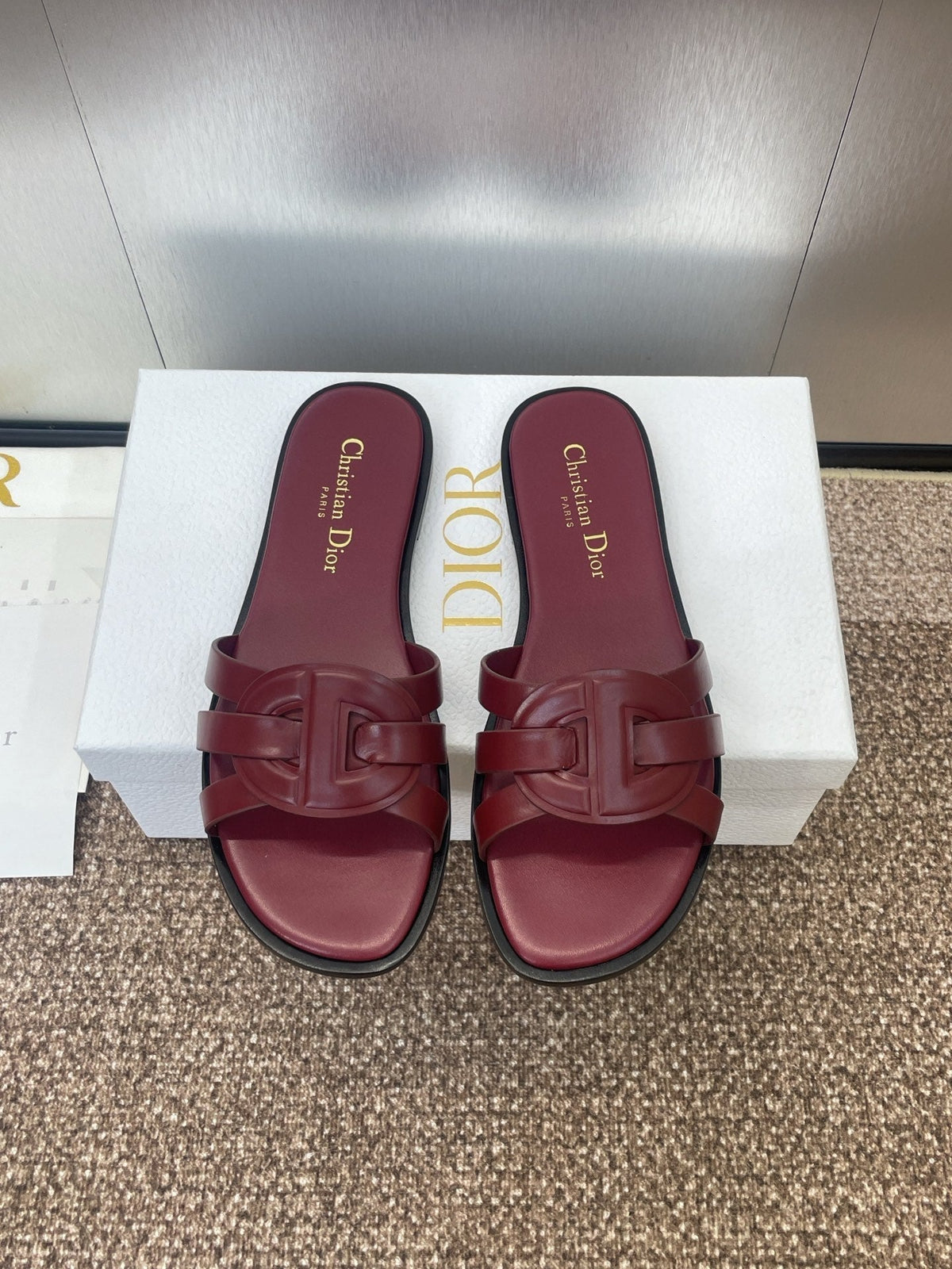 DIOR D-CLUB SLIDE SANDAL 25S IN BURGUNDY RED CALFSKIN